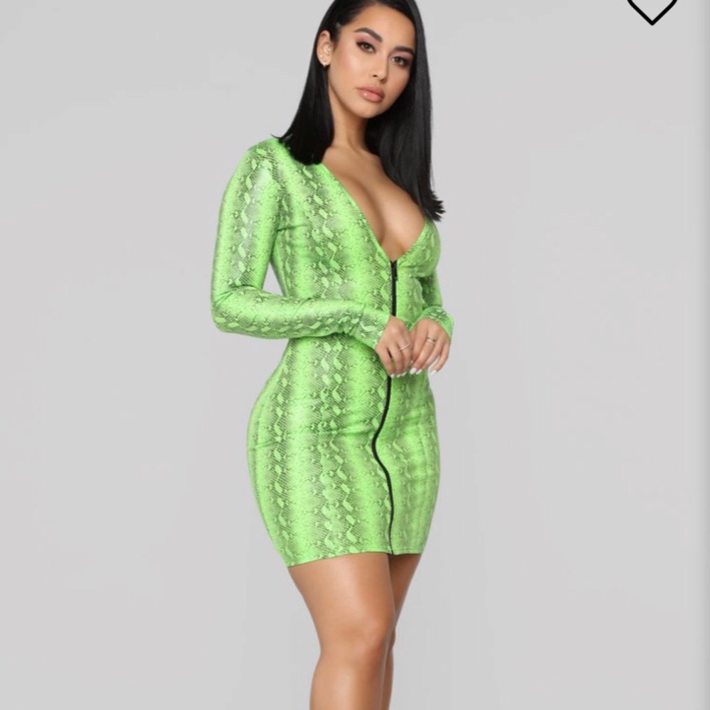 FLASH SALE $$$ Snake 🐍 in the Night mini dress -